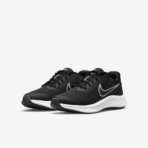 Nike Star Runner 3
Older Kids' Road Running Shoes